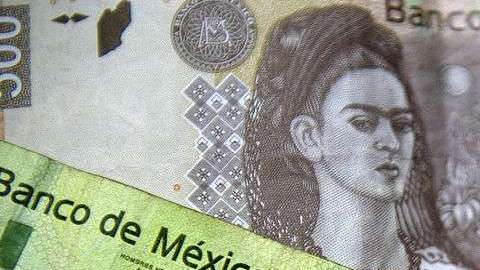 Billetes mexicanos.