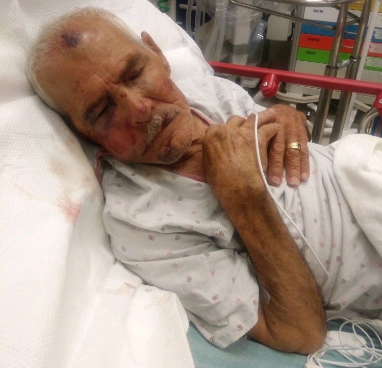 Rodolfo Rodríguez, de 92 años, fue dado de alta y ahora se recupera en su casa.