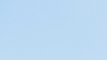 Las largas filas y tiempos de espera han sido una queja constante en el DMV. (Aurelia Ventura/La Opinion)