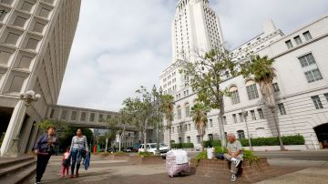 08/20/18 / LOS ANGELES/Homeless at city hall (Aurelia Ventura/La Opinion)