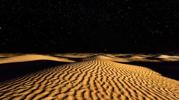 ¿Qué hay más: estrellas en el cielo o arena en la Tierra?