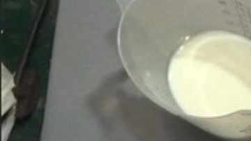 Ilusión óptica de la taza dorada.