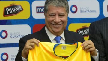 El colombiano Hernán Darío 'Bolillo' Gómez vuelve por sus fueros a Ecuador. (Foto: EFE/José Alvarado)