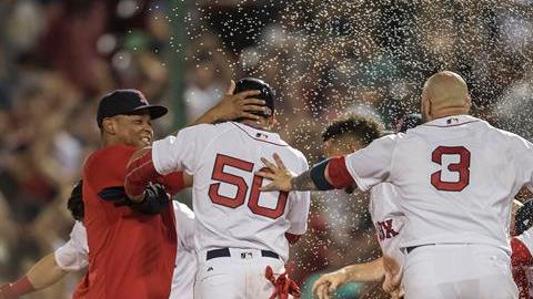 Boston concretó la barrida en Fenway Park ante los Yankees.