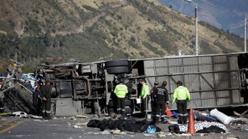 Accidente de bus en carretera de Ecuador.