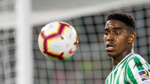 El centrocampista dominicano del Real Betis Júnior Firpo ya juega en Primera División. (Foto: EFE/Pepo Herrera)