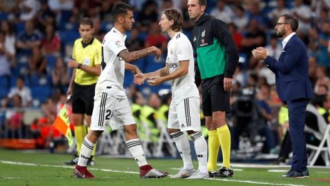 El croata del Real Madrid Luka Modric entró de cambio durante el Real Madrid - Getafe CF. (Foto: EFE/Kiko Huesca)