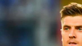 Los jugadores del Genoa lucieron camisetas en homenaje a las víctimas del derrumbre del Puente Morandi. (Foto: EFE/EPA/SIMONE ARVEDA)