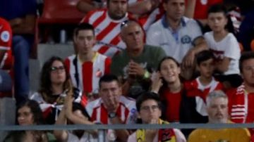 El delantero francés del Real Madrid, Karin Benzema, celebra un gol frente al Girona. (Foto: EFE/Enric Fontcuberta)