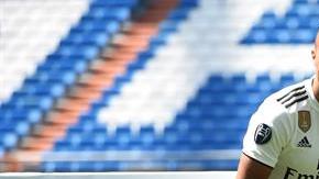 Mariano Díaz fue presentado oficialmente como nuevo jugador del Real Madrid