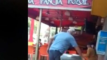 Las imágenes han causado indignación en las redes sociales.