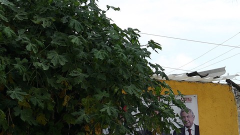 Aficionados del Atlas se manifestaron afuera de las instalaciones del club