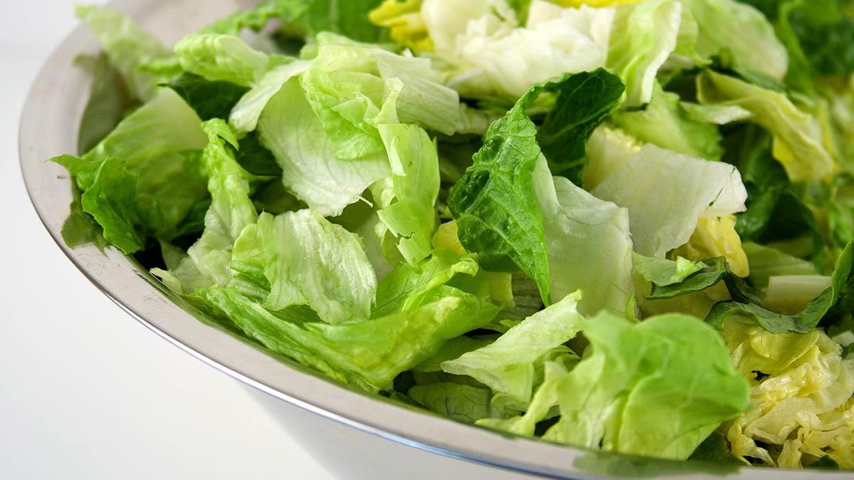 Evita comer lechuga romana nuevamente, dice Consumer Reports