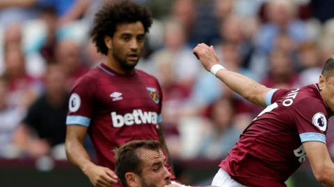 Javier "Chicharito" Hernández no pudo evitar la derrota con el Bournemouth