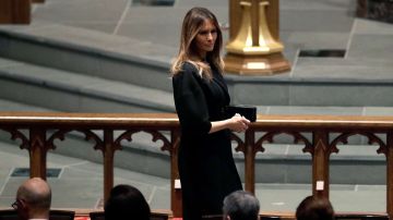 La primera dama Melania Trump acudió al funeral de Bárbara Bush.