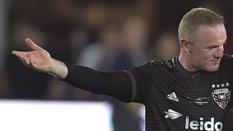 Wayne Rooney y Luciano Acosta hicieron para el DC United un gol realmente memorable. (Foto: ANDREW CABALLERO-REYNOLDS / AFP /Getty Images)