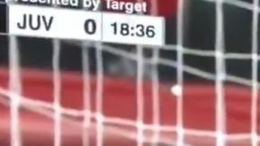 Brad Guzan, reporteando y jugando al mismo tiempo en el MLS All Star.