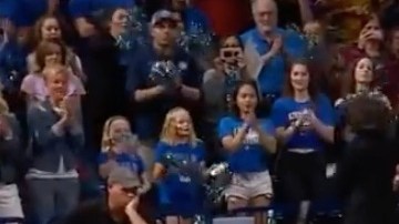 Rutina de suelo de la gimnasta Katelyn Ohashi.