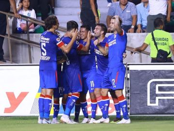 La Maquina Celeste del Cruz Azul quiere seguir pitando. (Foto: Imago7/Eloisa Sanchez)