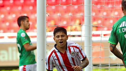 Eduardo La 'Chofis' López festeja su gol contra Alebrijes en la Copa MX. (Foto: Imago7/Jorge Barajas)