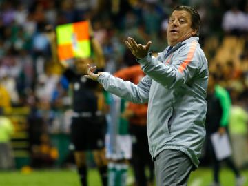 Miguel Herrera no ocultó su molestia por la derrota del América ante León