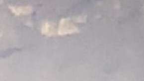 La "Banda Nueva York" y 
Marylin Castillo interpretaron la canción en el Consulado.