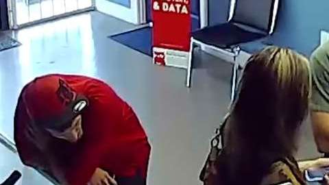 El ataque ocurrió en el establecimiento SEA Wireless, en Lincolnton, North Carolina.