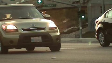 La policía desveló una imagen de uno de los autos involucrados.