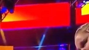 Ronda Rousey fue campeona de la WWE tras vencer a Alexa Bliss.