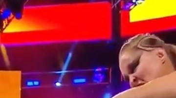 Ronda Rousey fue campeona de la WWE tras vencer a Alexa Bliss.