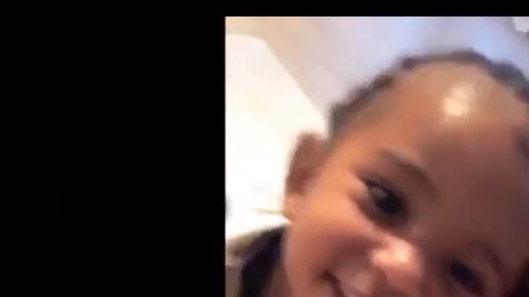 Kim Kardashian con el pequeño Saint West.
