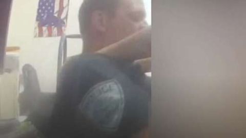 Doran laboraba como sargento en la Oficina del Alguacil del Condado Pinal, en Arizona.