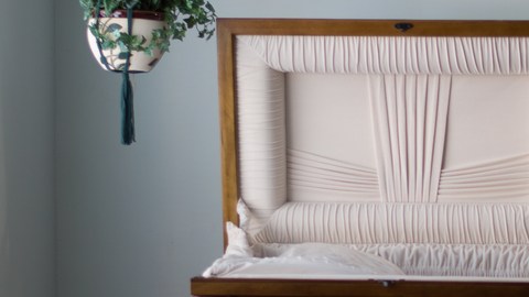 Ritual dormir en ataúd