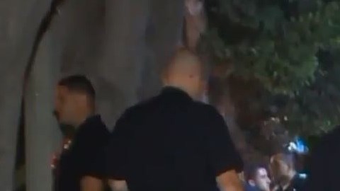 Las autoridades acordonaron la escena del crimen.