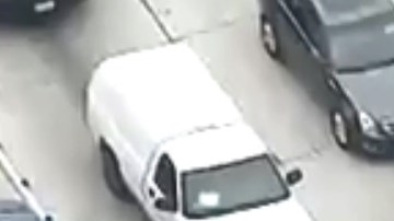 Varios conductores se reunieron en torno al puesto improvisado.