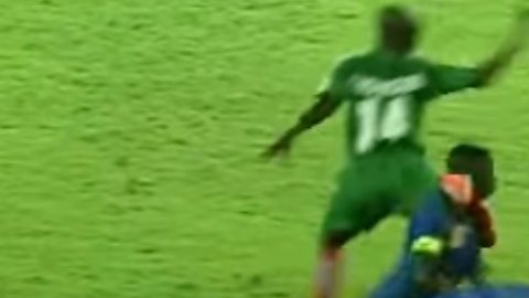 Una agresión artera se dio en la Copa Africana Sub 17.