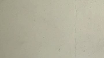 Javier Aquino dejó entrever su nuevo tatuaje durante una firma de autógrafos