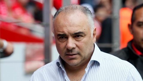 La Liga MX negó que haya algún problema de adeudos en el club jarocho y con el DT Guillermo Vázquez.