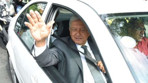 AMLO afirma que una de sus prioridades de gobierno serán los inmigrantes.
