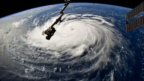 Los satélites del clima son imprescindibles para predecirlo.