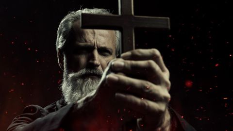 El celibato sacerdotal no es dogma de fe, sino reglamento de la Iglesia.