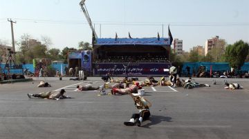 El atentado se realizó durante el desfile militar.