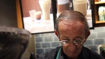 Muchos trabajadores mayores de 50 sienten que son discrimados en el lugar de trabajo.