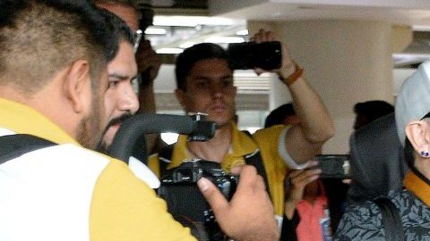 Diego Armando Maradona a su llegada a la ciudad de Culiacán, en el estado mexicano de Sinaloa. (Foto: EFE/Juan Carlos Cruz)
