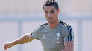 Cristiano Ronaldo entrenó con la Juventus con el ojo morado