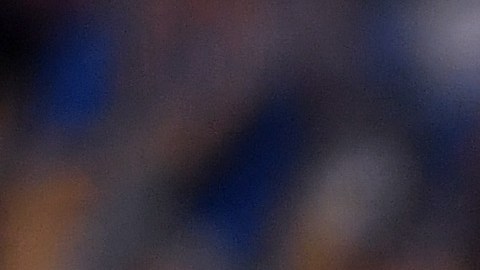 Yasiel Puig festeja su jonrón con Grandal (izq.) y Muncy en el home.