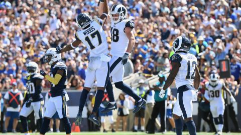 Los poderosos Rams esperan en el Memorial Coliseum a los Vikings.