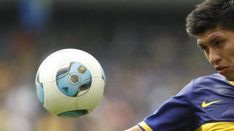 Nahuel Zarate, aquí con el uniforme de Boca Juniors, se encuentra preso e indiciado por homicidio imprudencial. (Foto: Gabriel Rossi/LatinContent/Getty Images)
