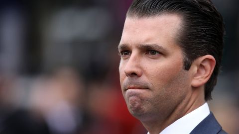 Trump Jr. usa sus redes sociales para atacar a sus rivales, esta vez a los demócratas