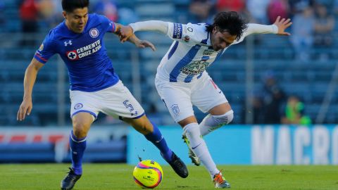 Pachuca recibe a Cruz Azul en el estadio Hidalgo